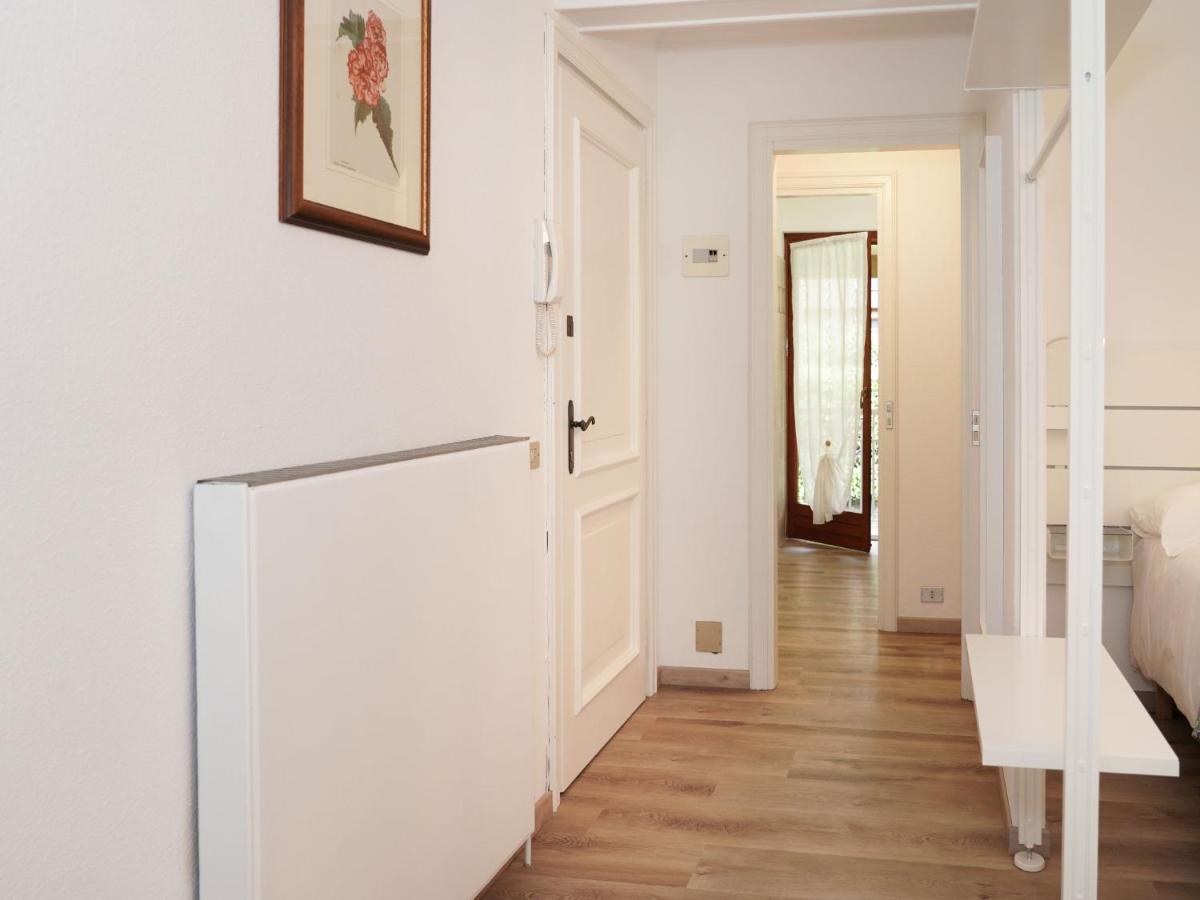 Studio Hermitage-4 By Interhome Porto Valtravaglia Exterior foto